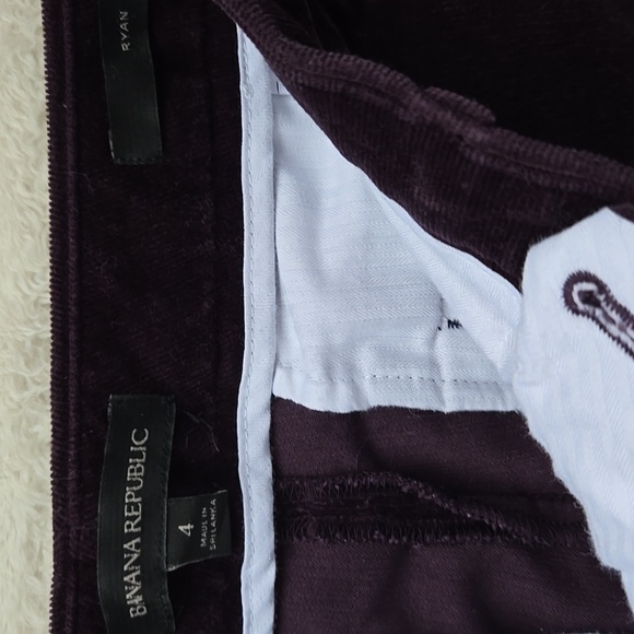 Banana Republic Ryan Fit Aubergine Slim Straight Fine Wale Corduroy Trouser US 4 - Picture 3 of 7